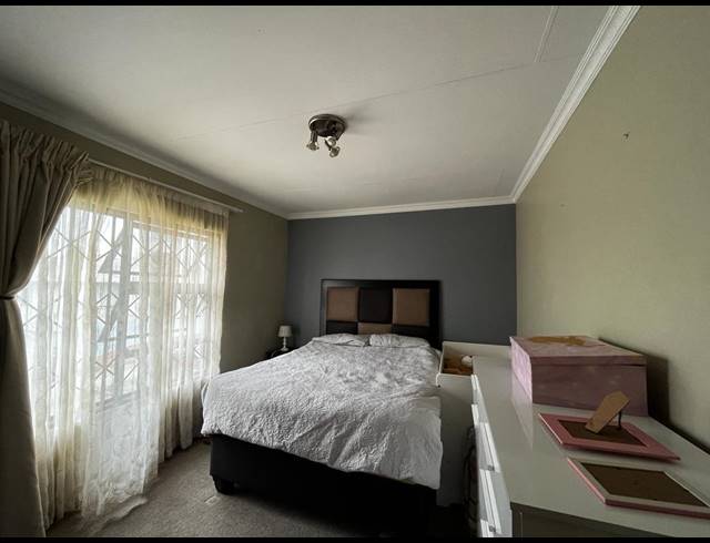 2 BEDROOM TOWNHOUSE FOR SALE IN NOORDWYK